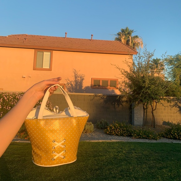 Handbag - Picture 2 of 4